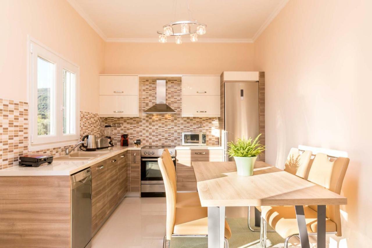 Villa Nissos Linia Luaran gambar